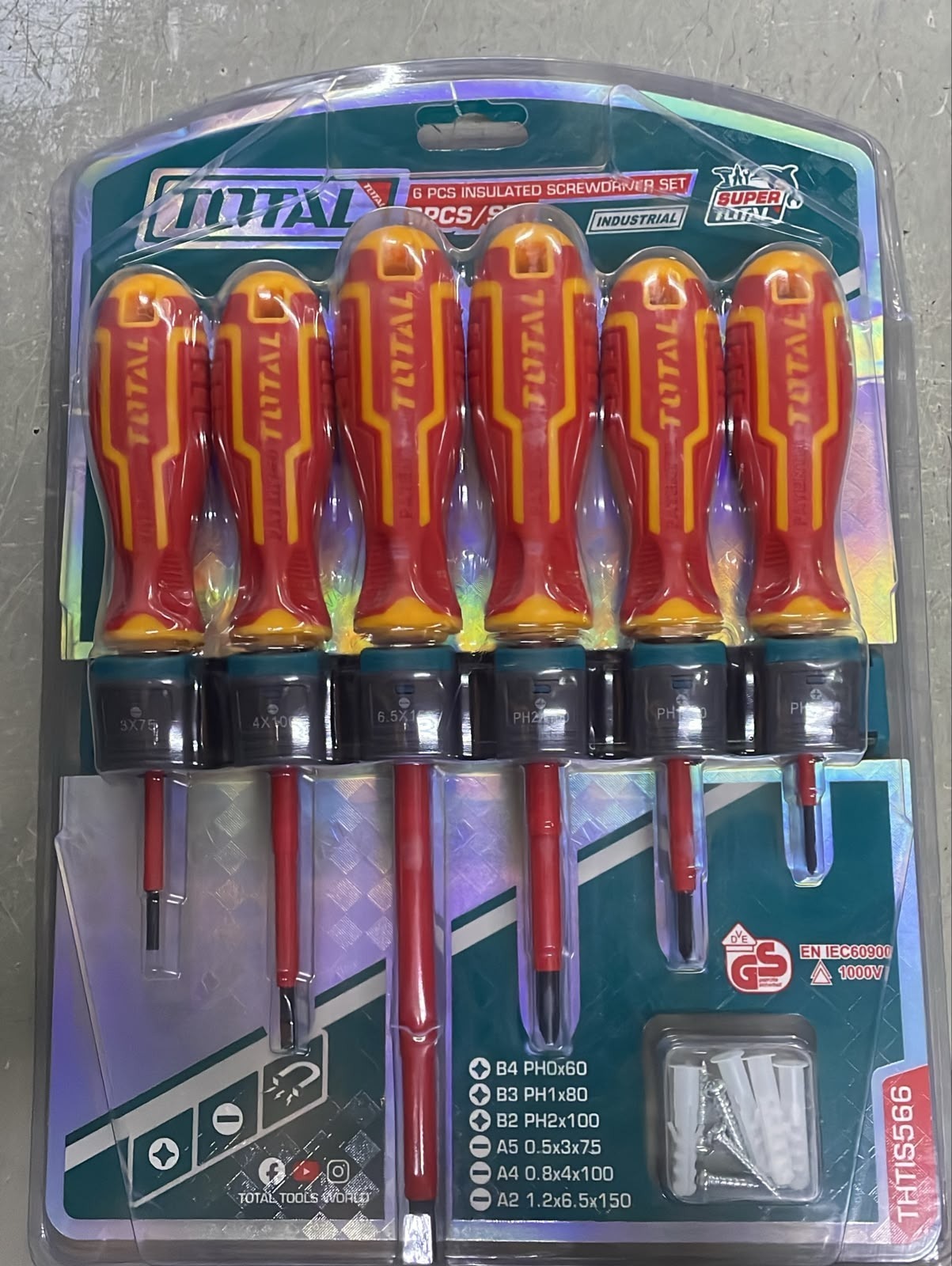 Total THTIS566 6-Piece Insulated Screwdriver Set 1000V IEC60900 GS certified