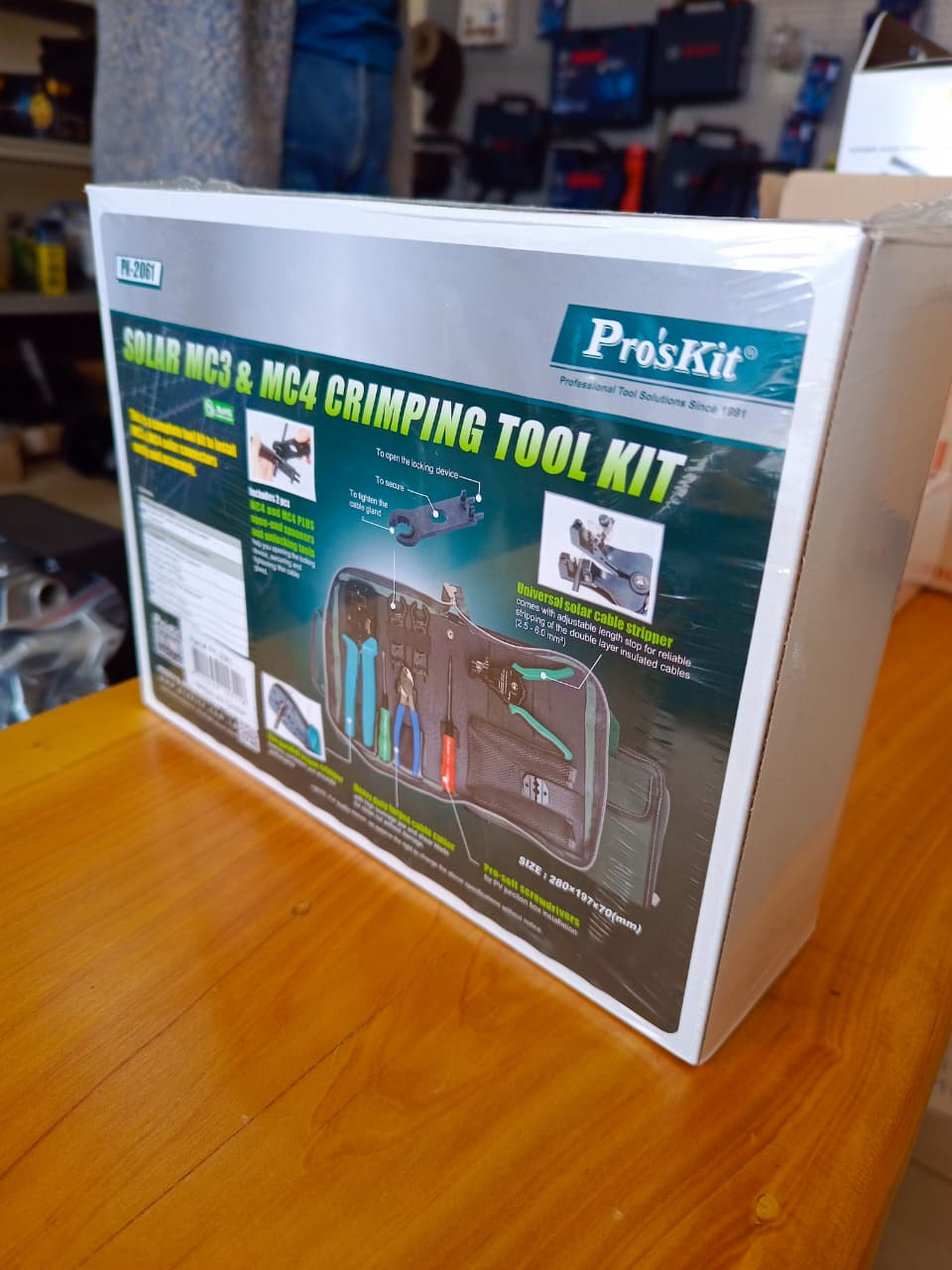 Pro'sKit PK-2061 Solar MC3 & MC4 Crimping Tool Kit box side view