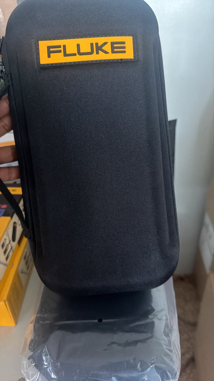 Fluke branded hard carry case for the 283 FC/PV kit
