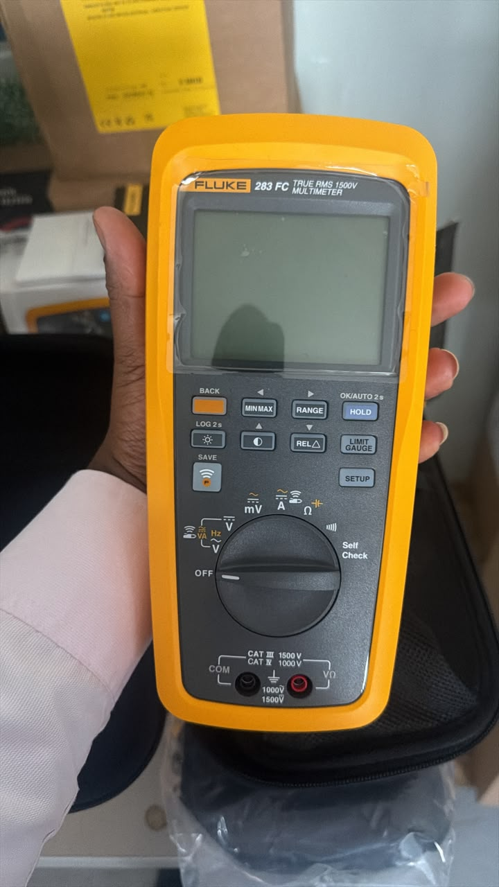 Fluke 283 FC True RMS 1500V multimeter front view